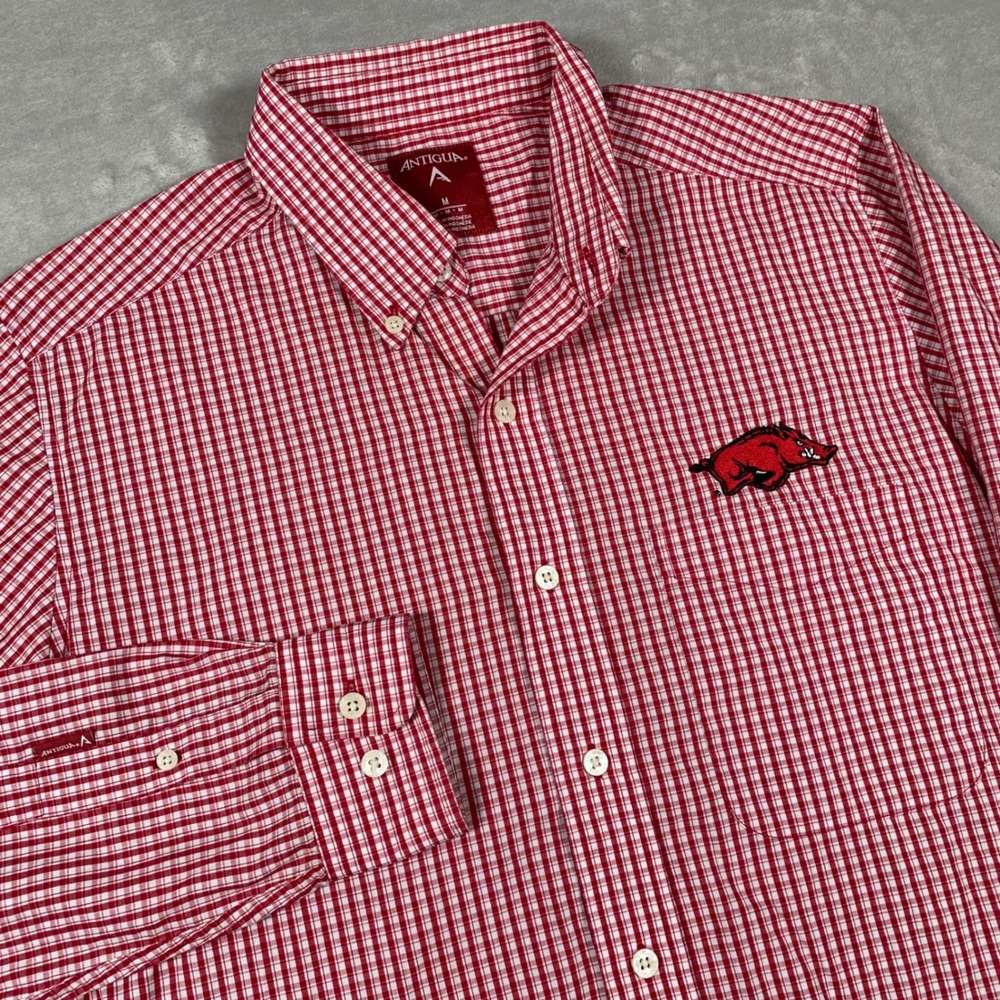 Antigua Button Down Shirt Mens Medium Red Gingham Arkansas Razorbacks NCAA